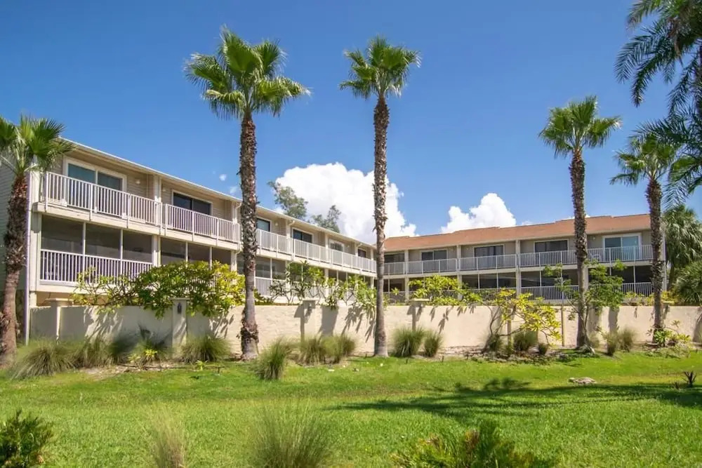 Beach Townhouses 104
