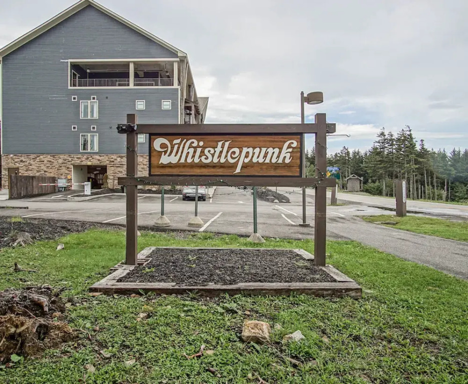 Whistlepunk 44 - 1 Bedroom With Loft, Slopeside Complex