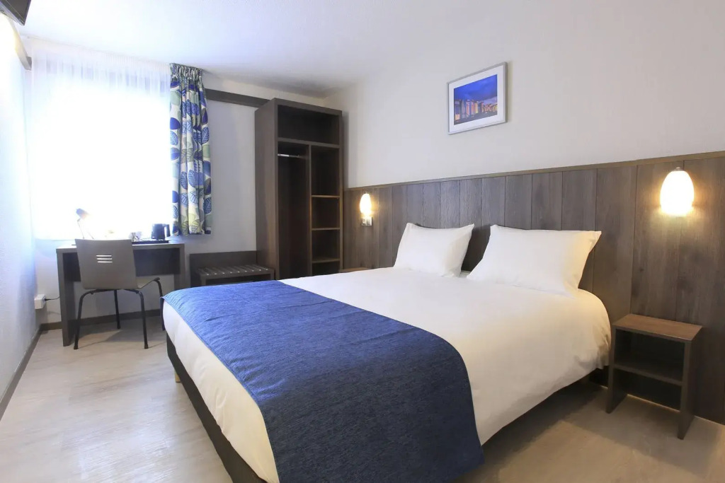 Brit Hotel Calais