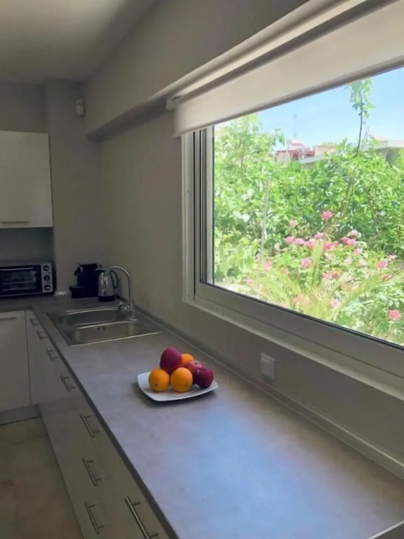 Charming Apartment in Faliro