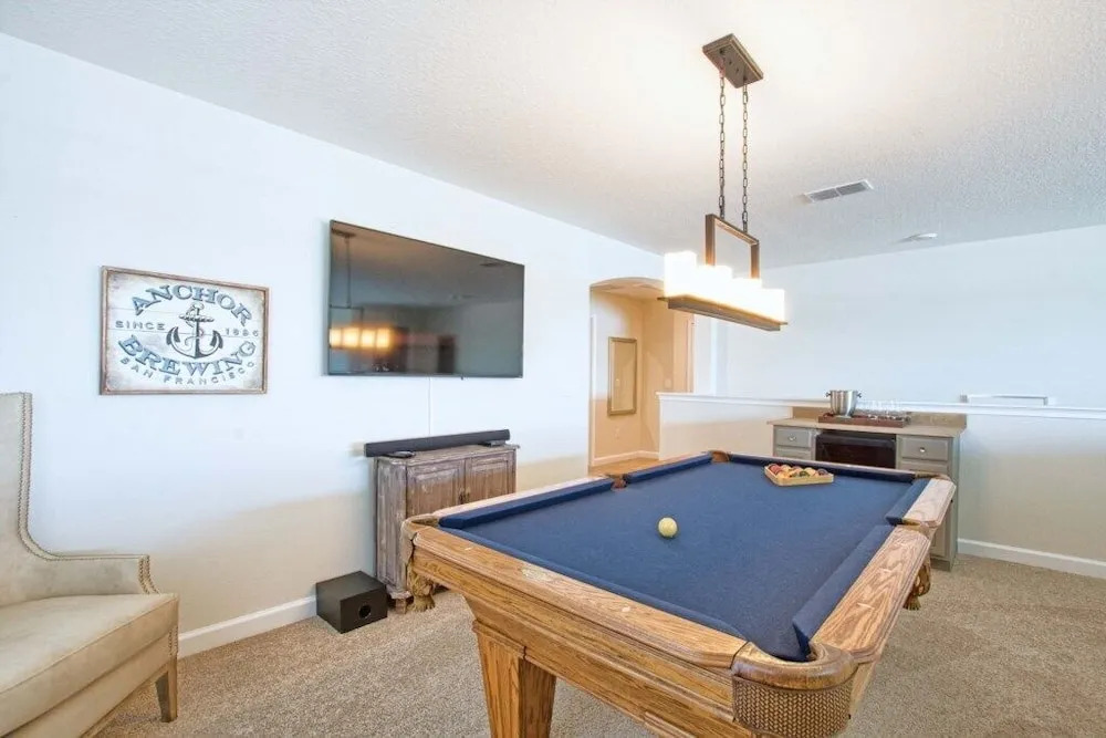 Storey Lake-5 Bedrooms home w/pool-1650ST