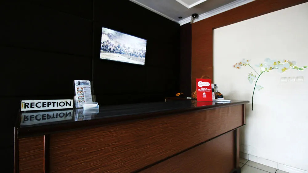 ZEN Rooms Near Airport Wastukencana