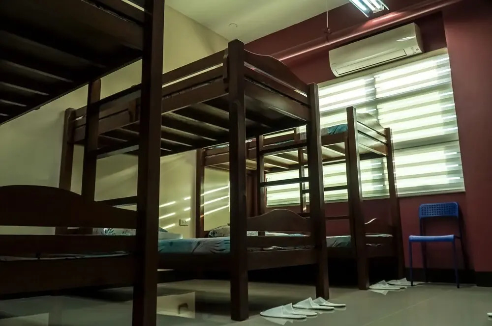 M28 Hotel and Apartments