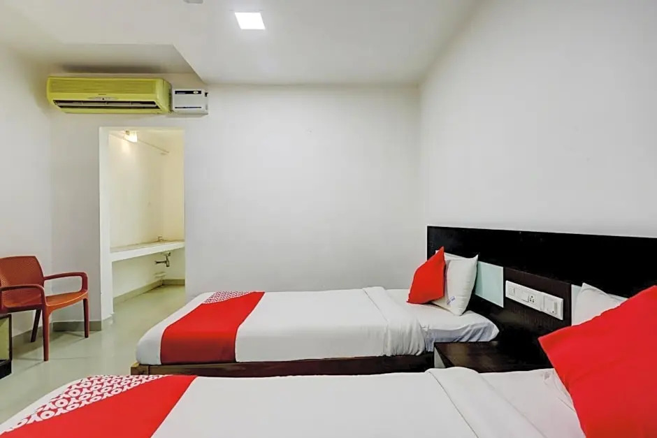 OYO Gold Residency Near AGS Cinemas T Nagar