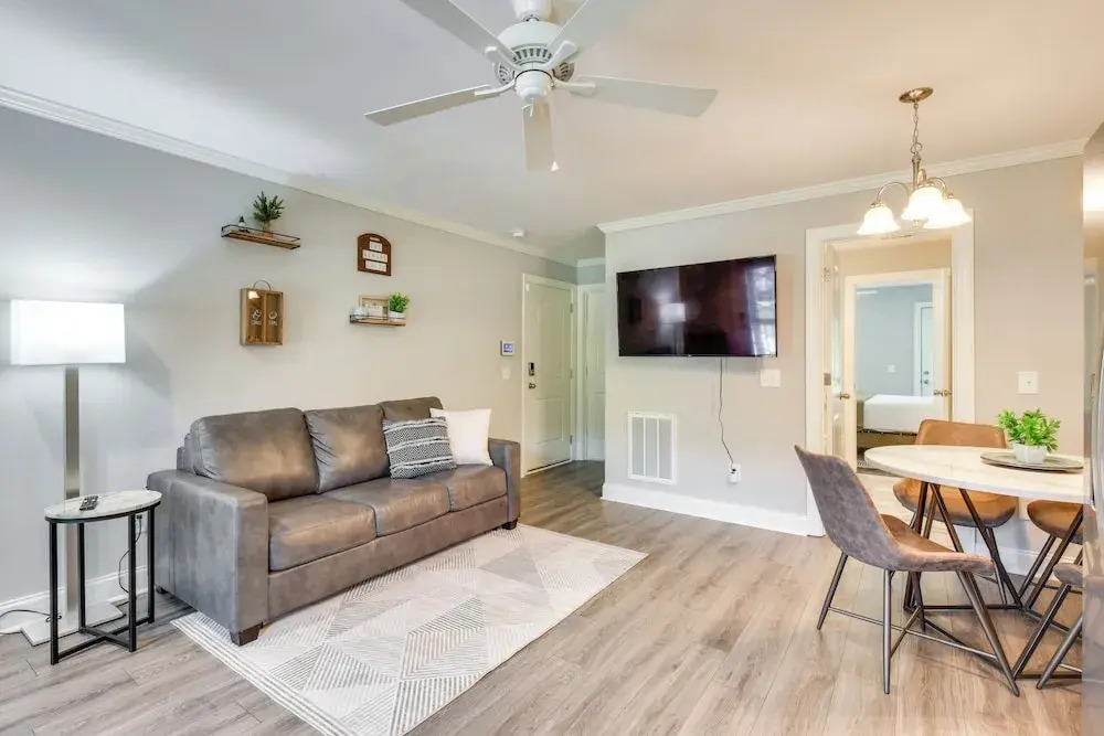 Walkable Condo 3 Mi to Unicoi State Park