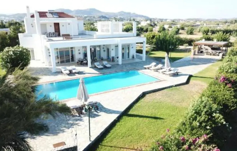 Holiday Home 5 Bedrooms 5 Bathrooms - Afantou
