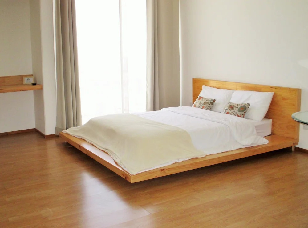 Cedar Cats Apartments