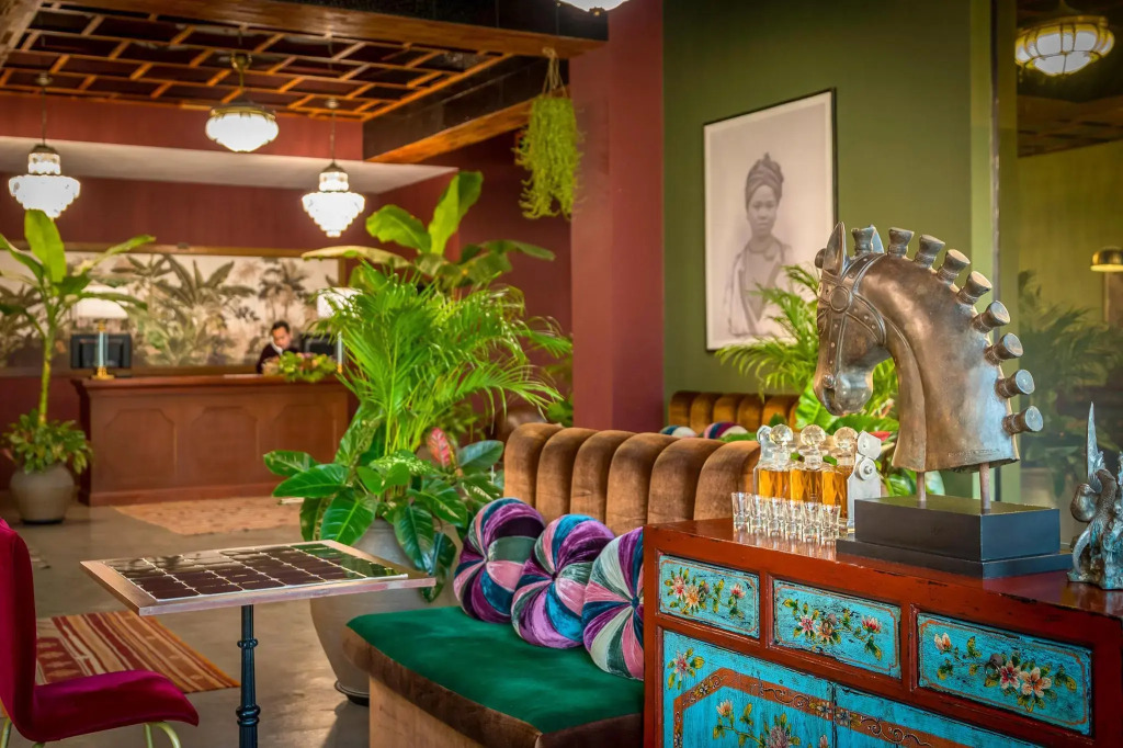 Lao Poet Hotel