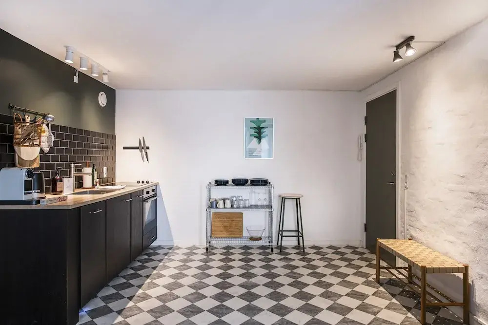 Churchill 2BR by Daniel&Jacobs