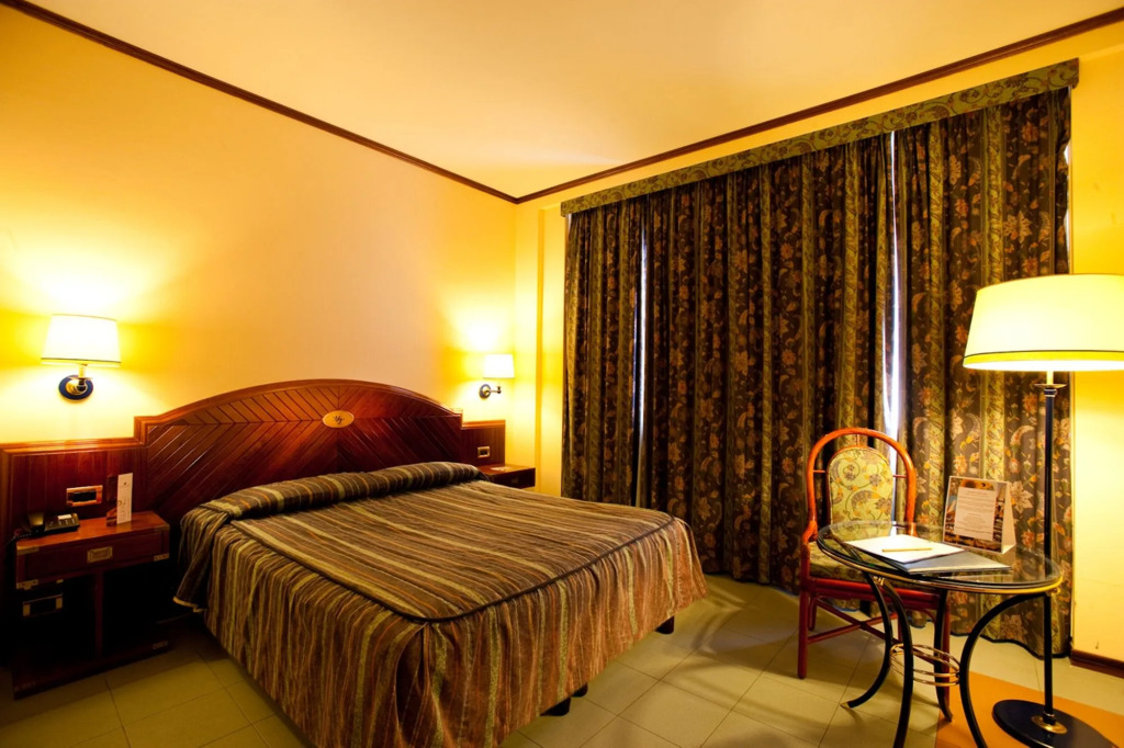 Vintage Hotel Tornese - Business & Events