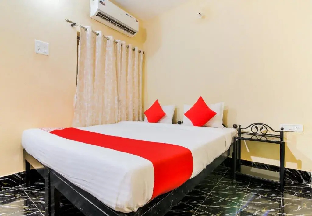 Rose Garden Standard Rooms by OYO Rooms