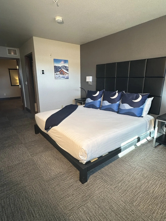 Wood River Inn & Suite