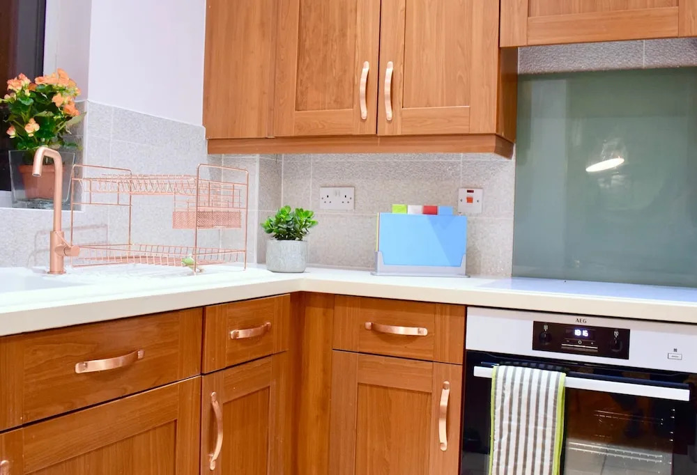Refurbished 2 Bedroom Flat in Haggerston