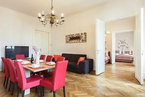 Apartment Court