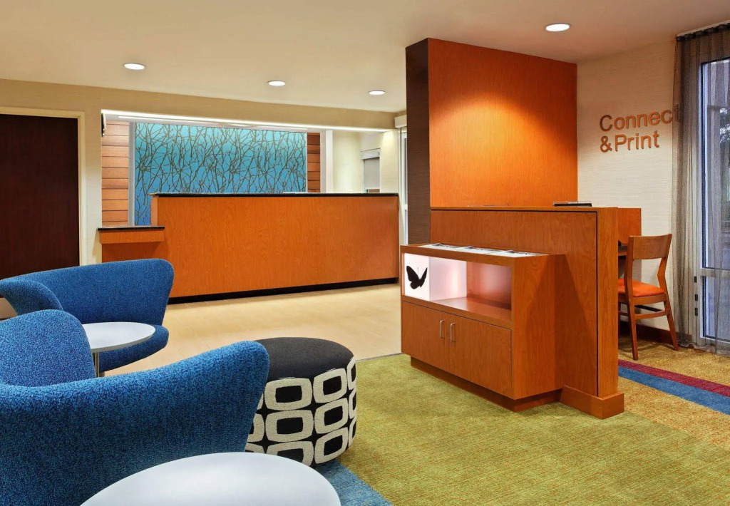 Fairfield Inn & Suites Charlotte Arrowood