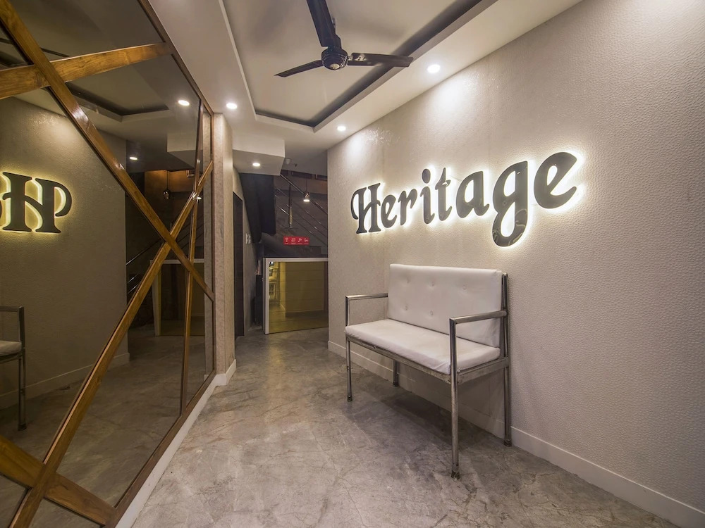 Oyo 16400 Heritage Guest House