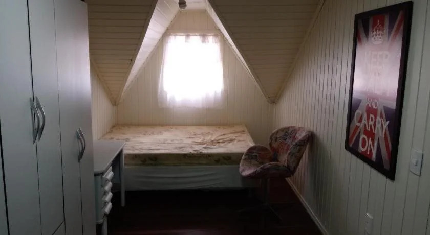 Pop Hostel