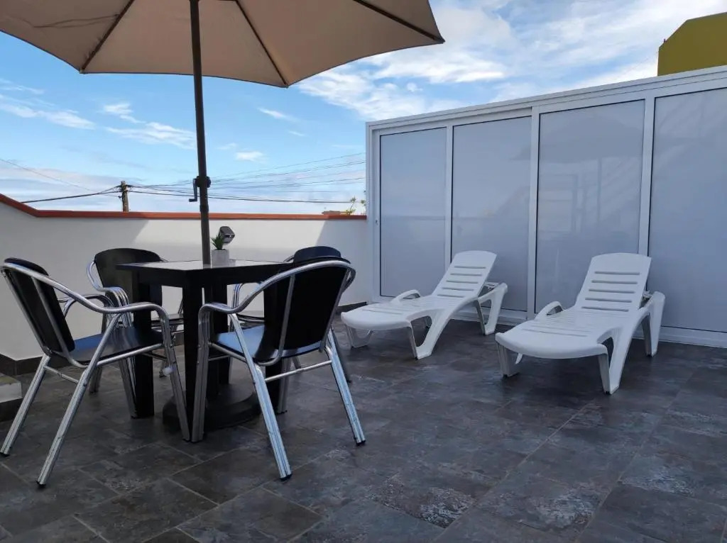 CASA PIRÁMIDE 2. Terraza WiFi y Parking Privado