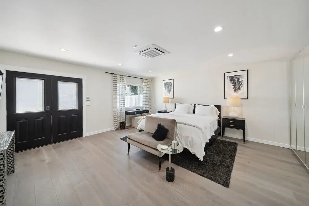 Chic Executive - Historic Floral Park Guest House 1 Bedroom Bungalow by Redawning