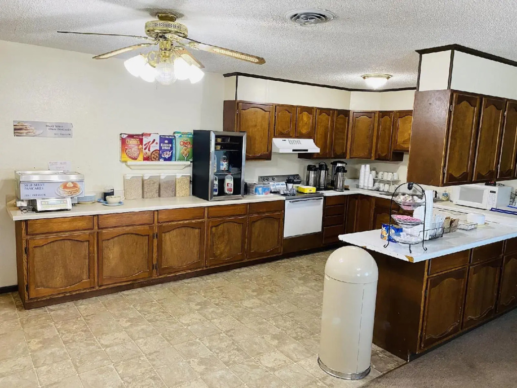 Family Budget Inn