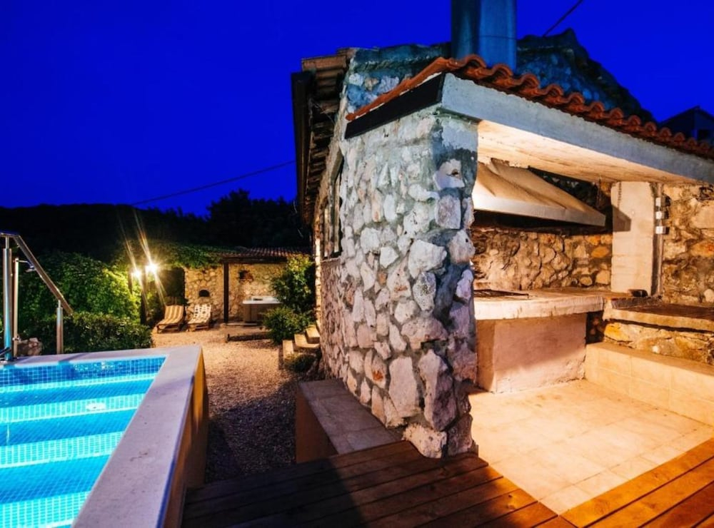 Holiday Home Villa Rokov