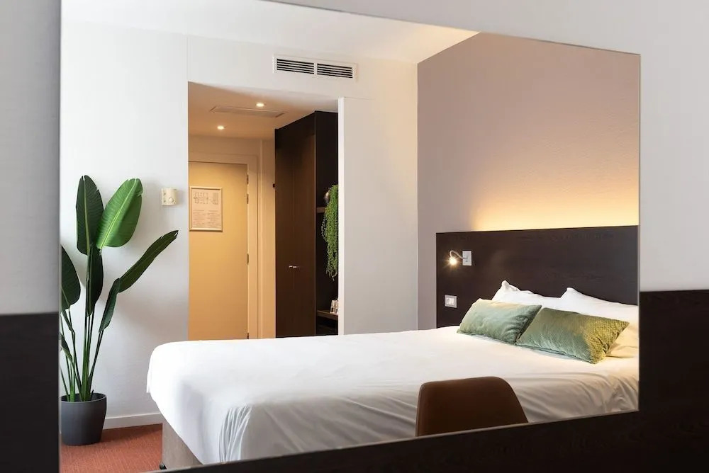 Ariane Hotel