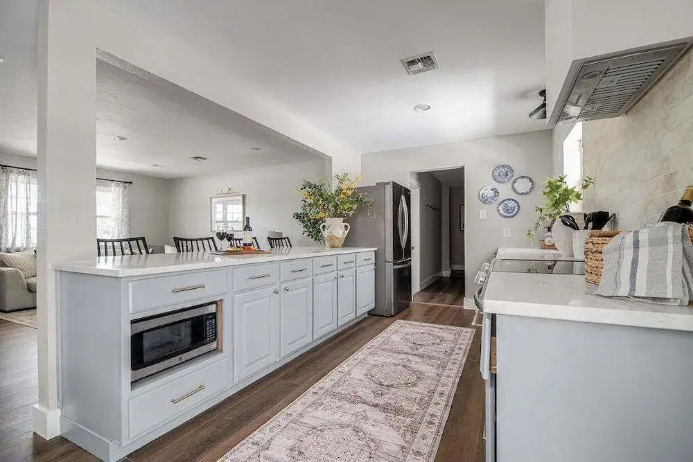 108 Wisteria Dr