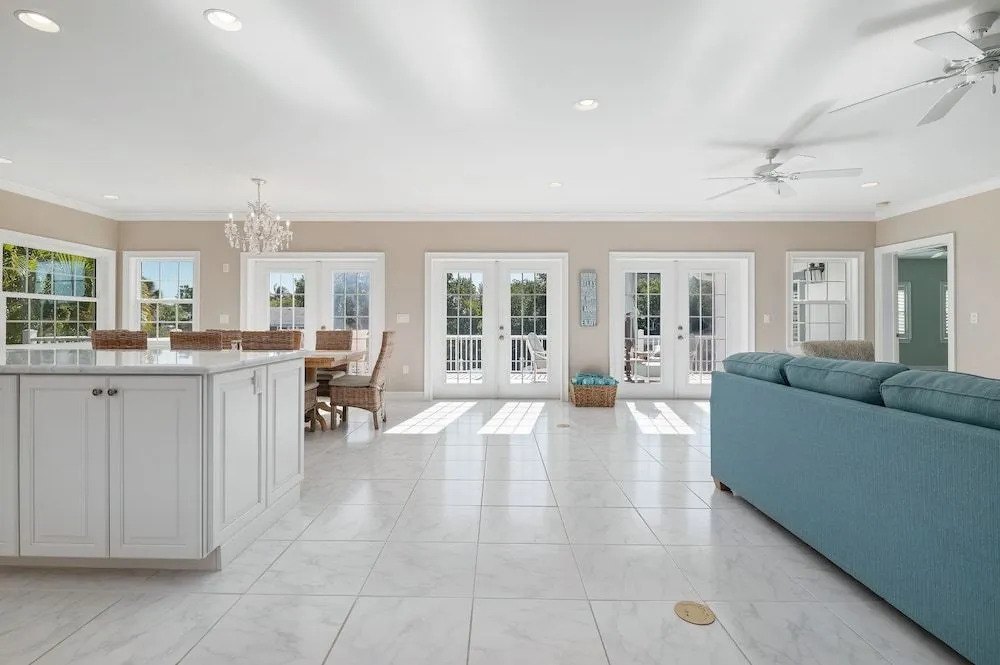 New Listingprivate Pool Spa Located On Canal With Boat Lift 3 Bedroom Home by Redawning
