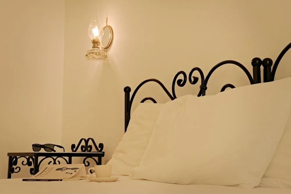 Ailouros summer hotel