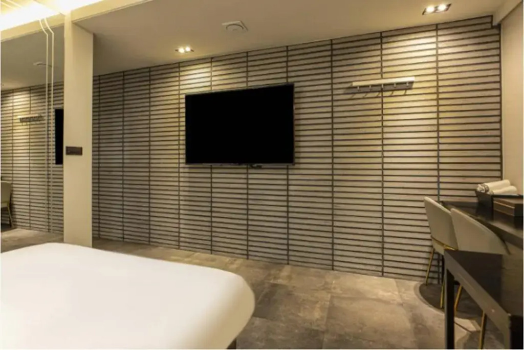 Hotel 99 Prestige