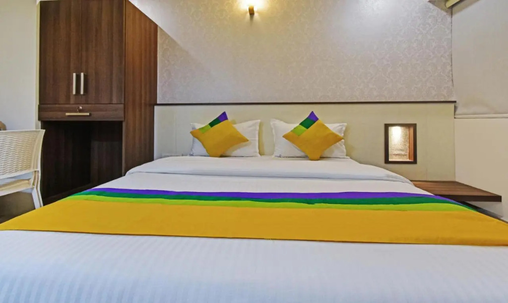 Itsy Hotels Deluxe Inn
