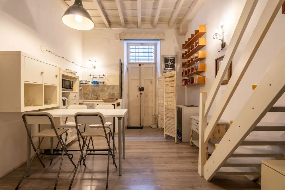 Close to San Pietro and Castel S Angelo Loft Gianicolo