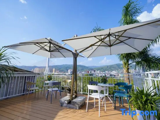 Xishuangbanna Jinghong Danrui Lanzhu Light Luxury Homestay