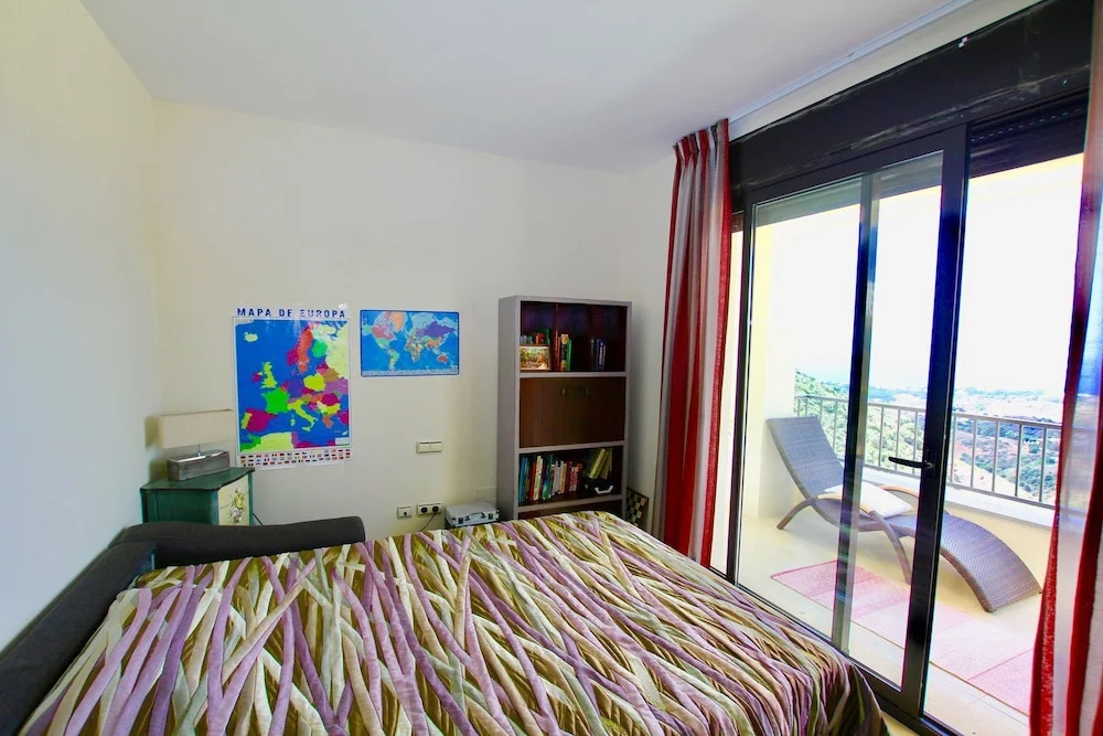 Samara 2 - Ultimate Seaview Apartment in Samara Resort, Heated Pool