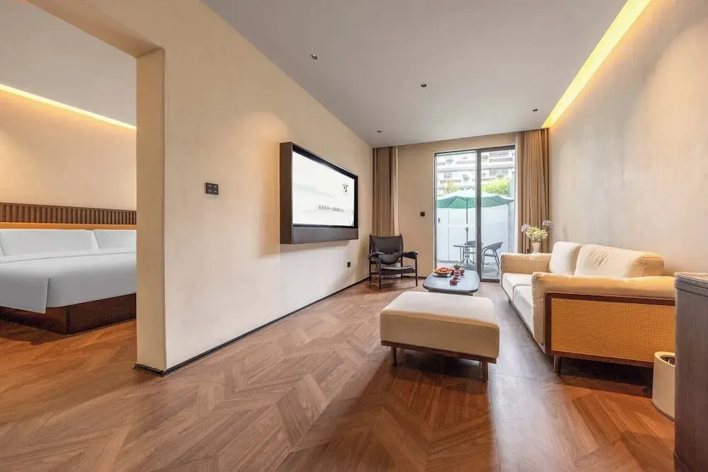Yi Nian · Fangcun Hotel