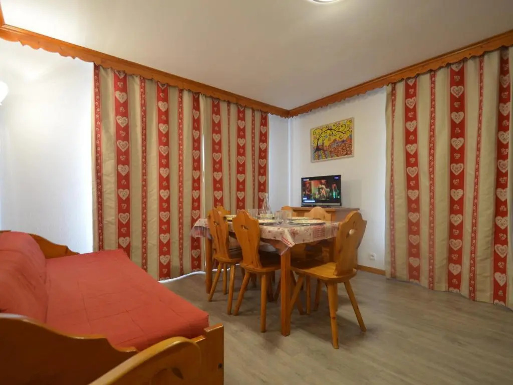 Appartement Les Menuires, 3 pièces, 6 personnes - FR-1-452-235