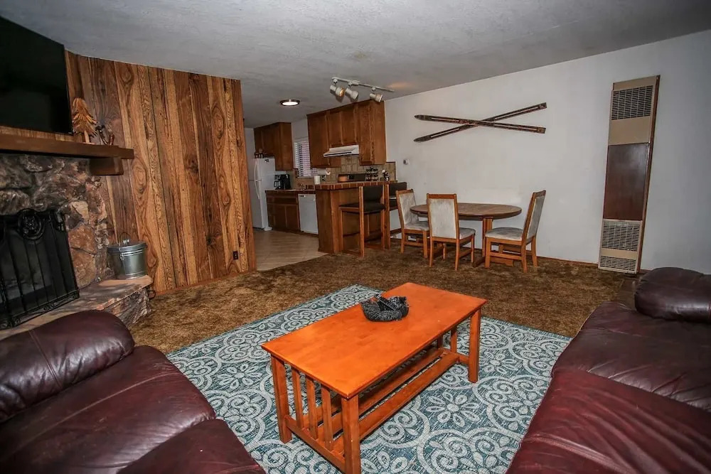 Moonridge Mile 2 Bedrooms 1 Bathroom Home