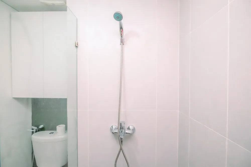 Cozy Living Studio Room Royal Sentul Park Apartment