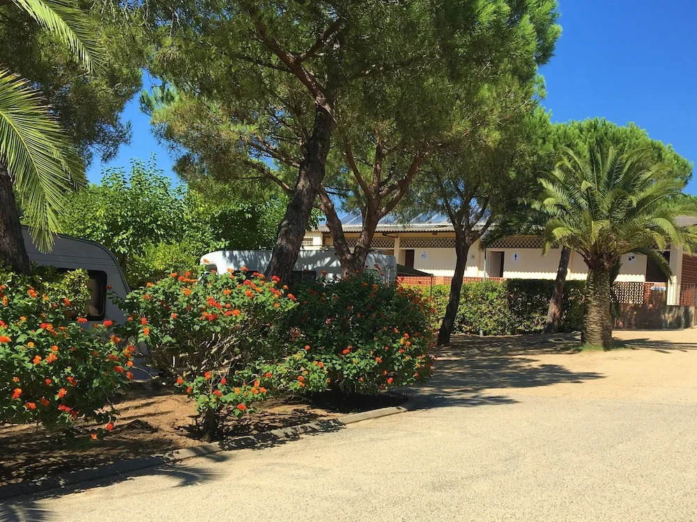 Cozy Glamping Chalet in Palamós With Garden View