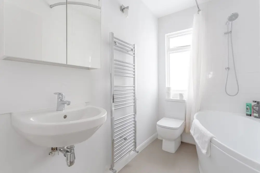 Bright & Airy 1 Bedroom Apartment in Central London