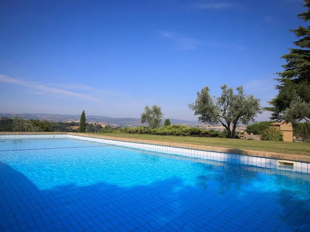 Umbrian Charm with Pool Alfresco Delight
