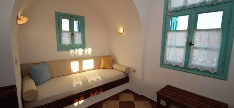 Glarakia Studios