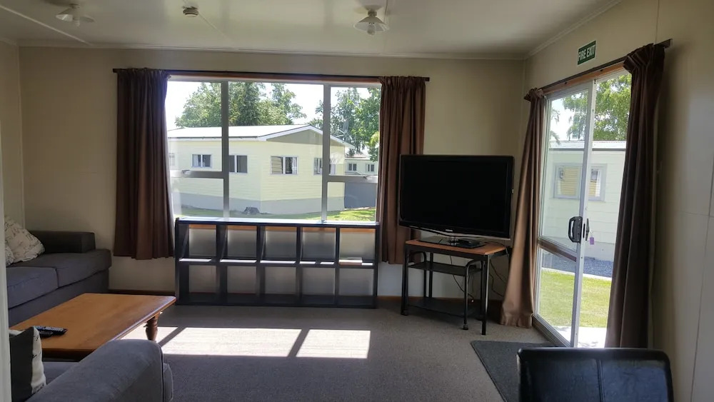 High Country Lodge, Motels & Backpackers