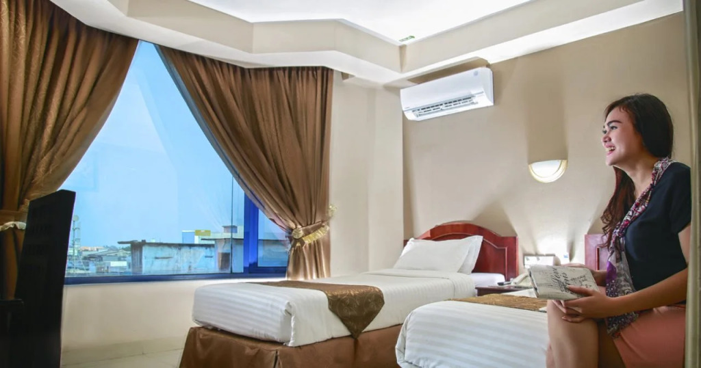 Grand Hotel