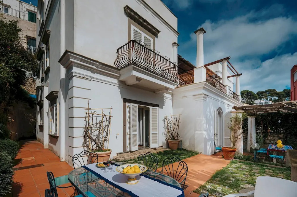 Villa White by Elite Villas