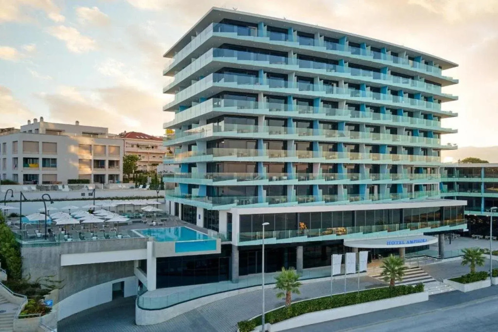 Amphora Hotel