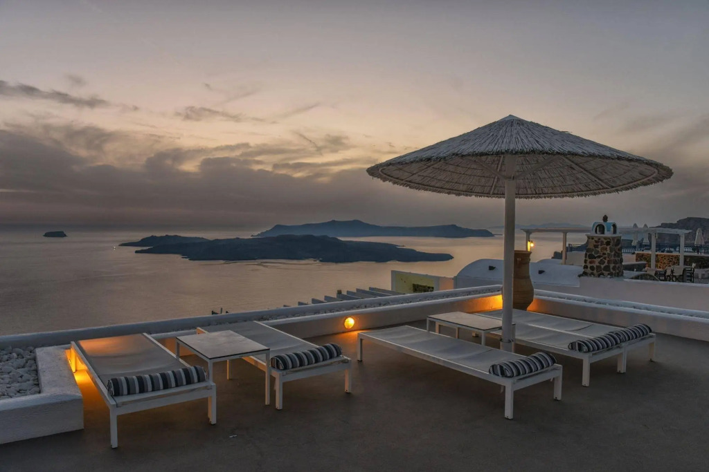 Lilium Hotel Santorini