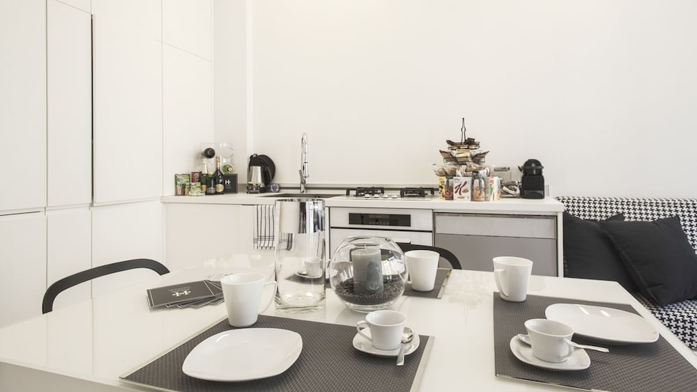 Hemeras Boutique House Aparthotel Duomo 11