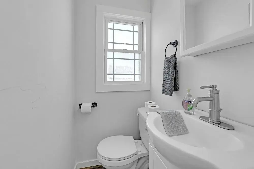 Charming 2-br Home, 4 Blocks To The Boardwalk 2 Bedroom Home