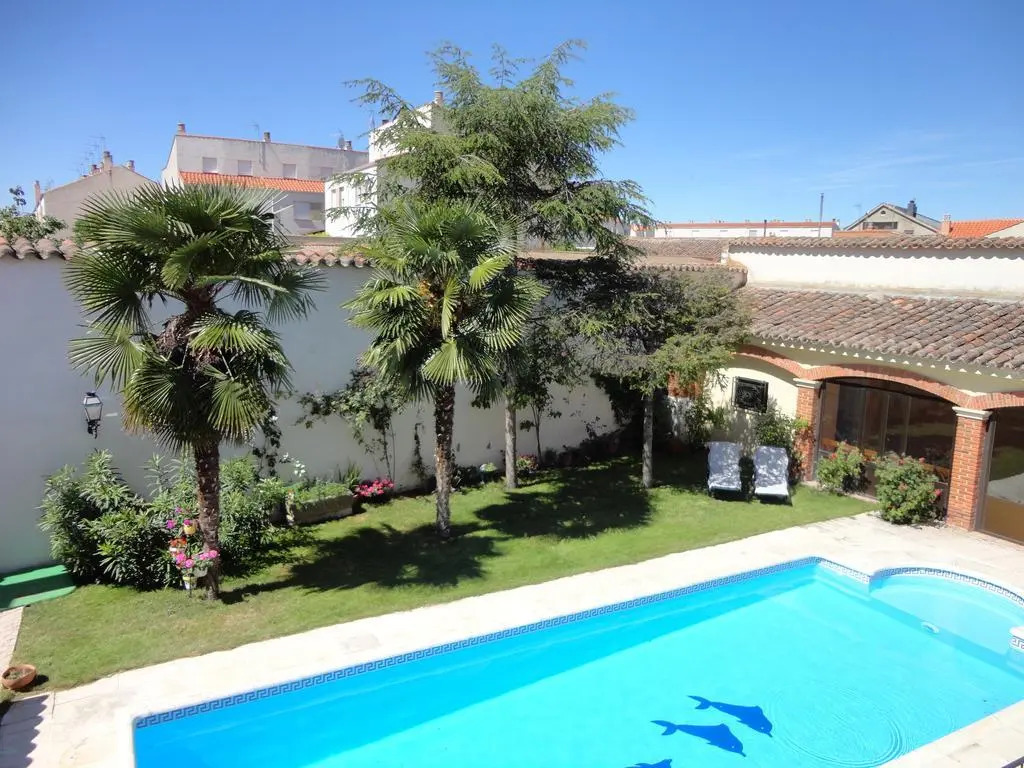 Palacio de Monfarracinos